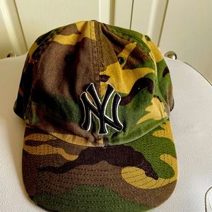 NY Yankees hat